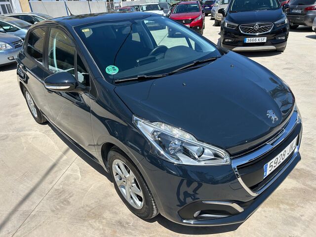 PEUGEOT 208 ALLURE 1.2 E-THP SPANISH LHD IN SPAIN 90000 MILES SUPERB 2015
